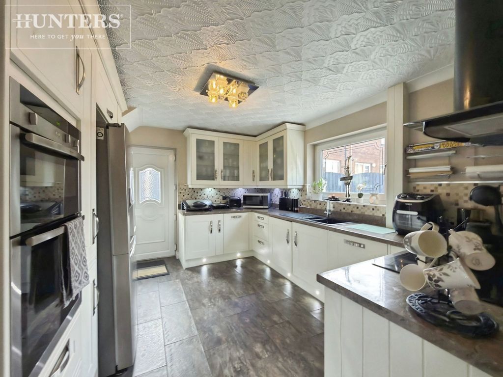 Property photo 2 of 17 Pbox-Img.Jpg