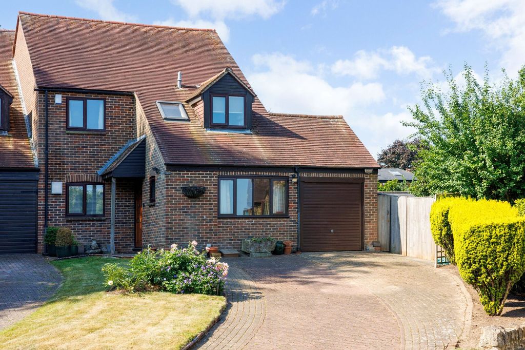 Property photo 1 of 17 Picture No. 02