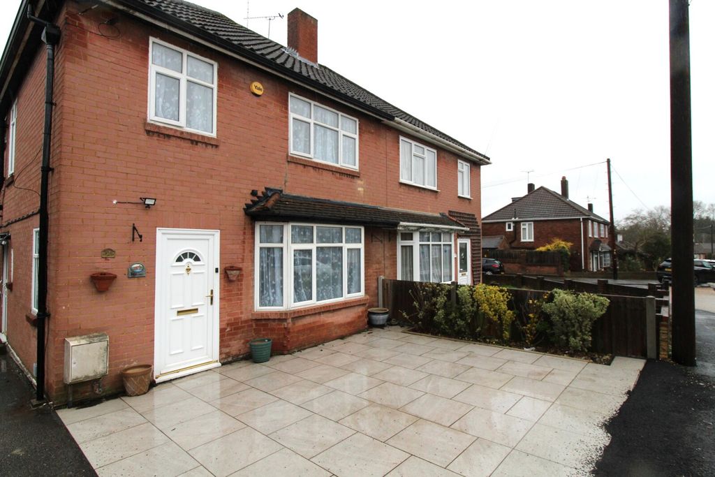 Property photo 2 of 11 Exterior