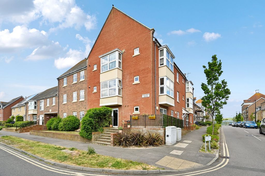 Property photo 1 of 20 Penzance House