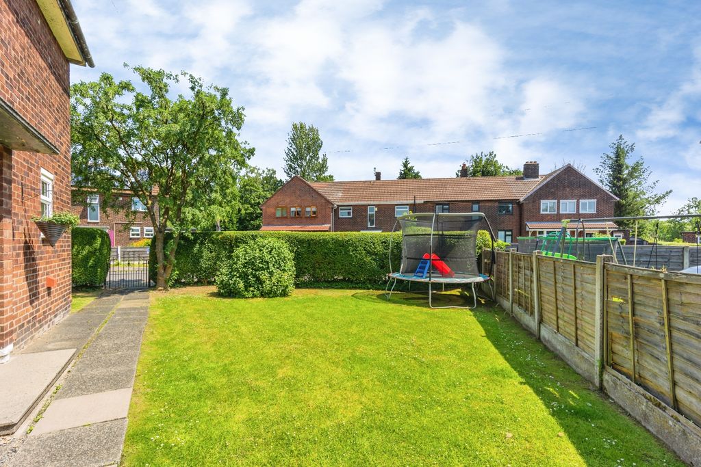 Property photo 3 of 18