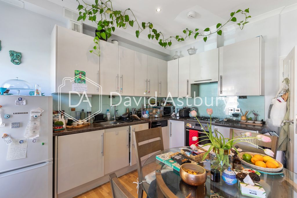 Property photo 3 of 7 3