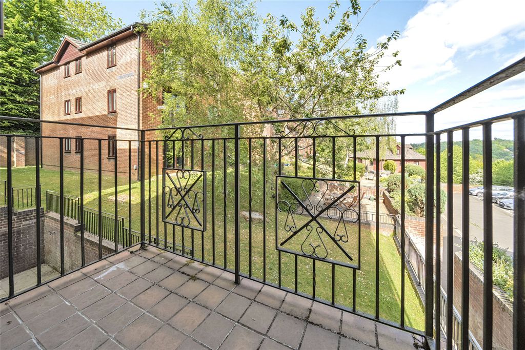 Property photo 1 of 18 Picture No. 06