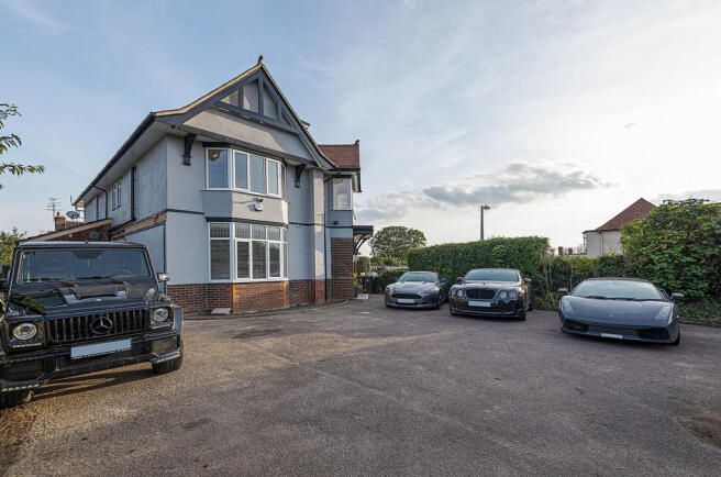 Property photo 1 of 31 1