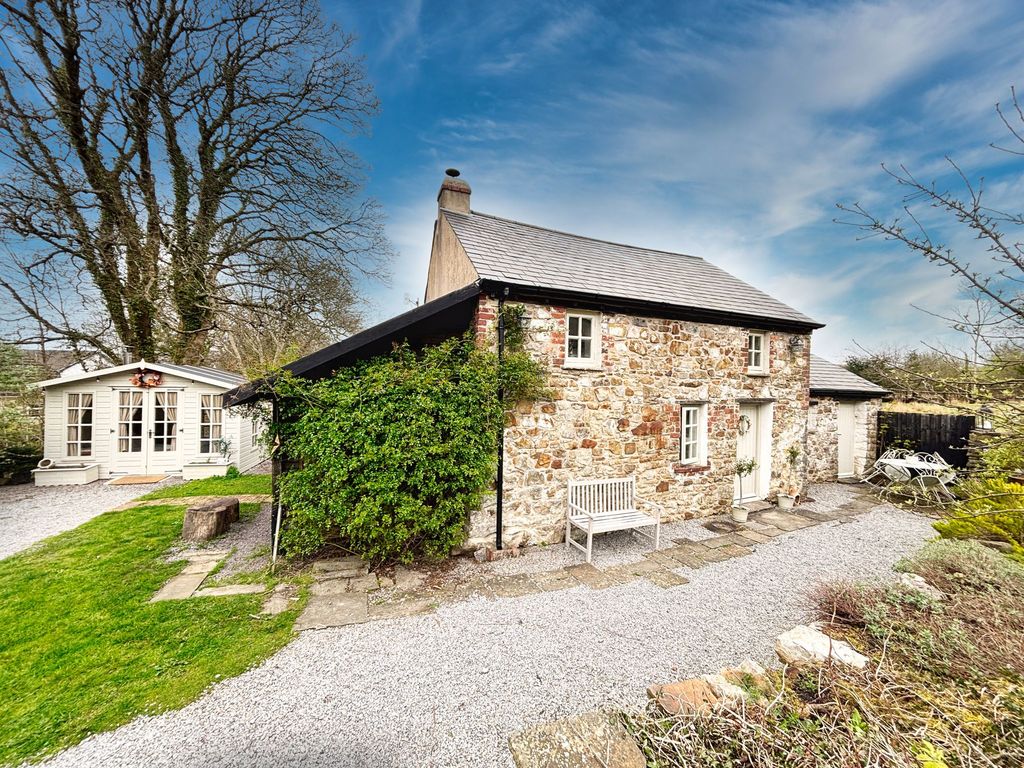 Property photo 3 of 41