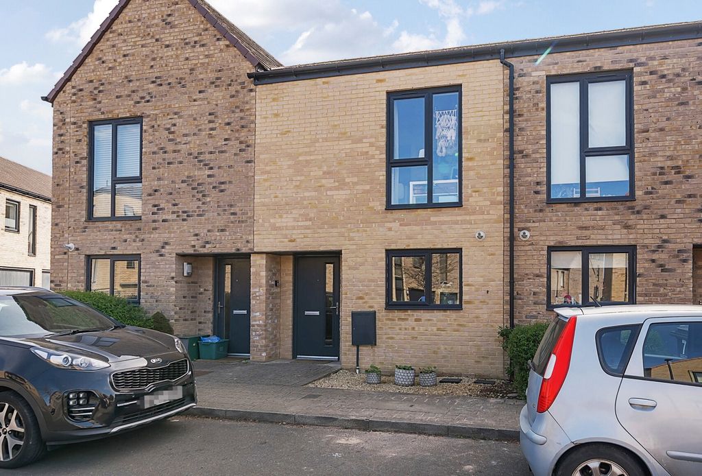 Property photo 1 of 17 Front