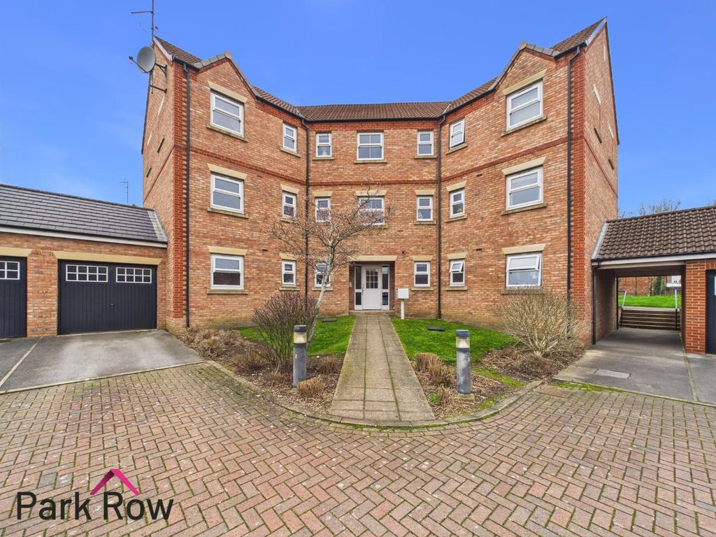 Property photo 1 of 11 Front