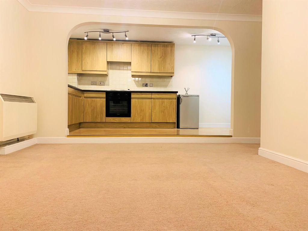 Property photo 3 of 10 Living Room.Jpg