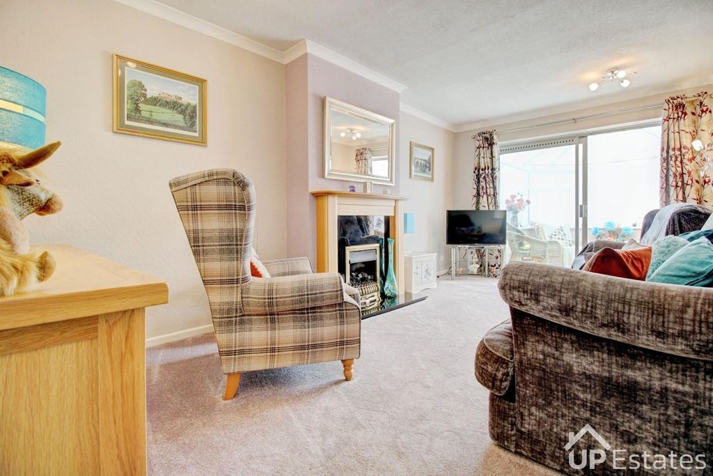 Property photo 2 of 19