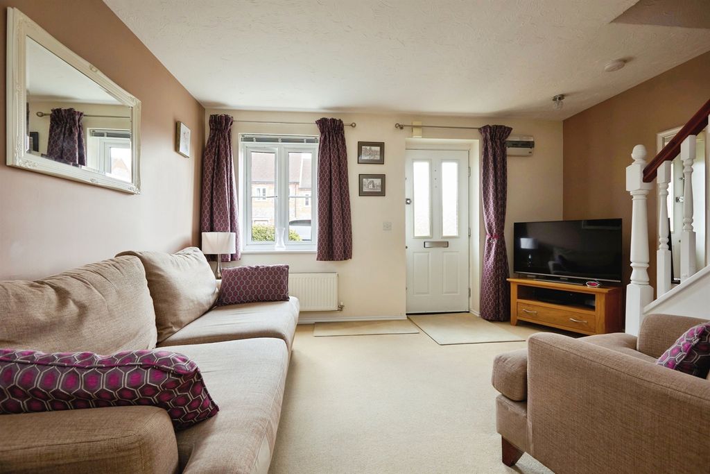 Property photo 2 of 9