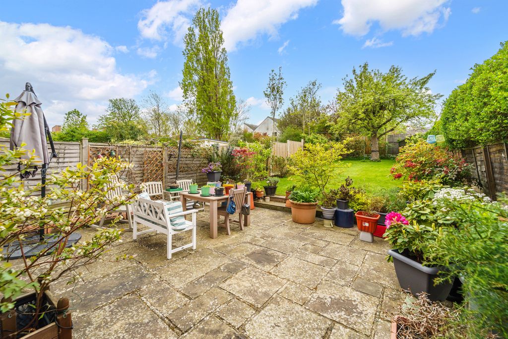 Property photo 3 of 29 Picture No. 04