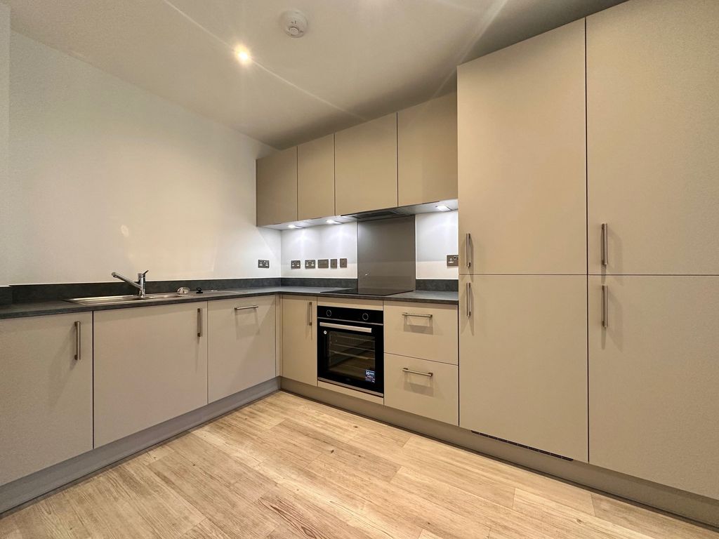 Property photo 2 of 6