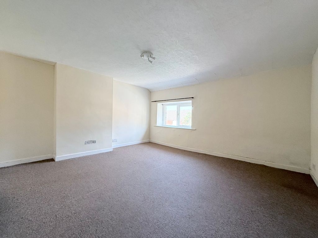 Property photo 3 of 9 Image