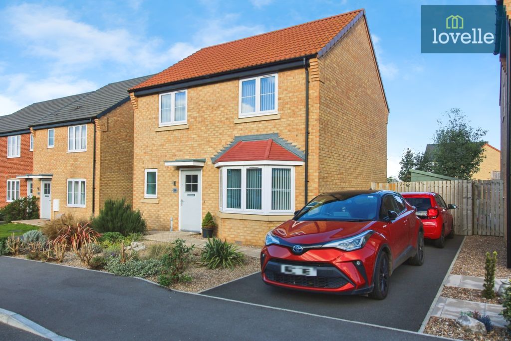 Property photo 1 of 27