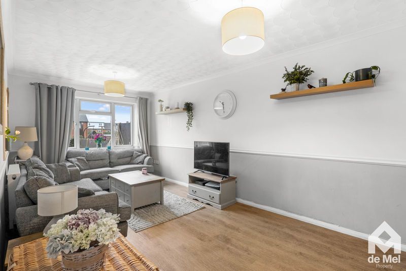 Property photo 3 of 10 Photo 7