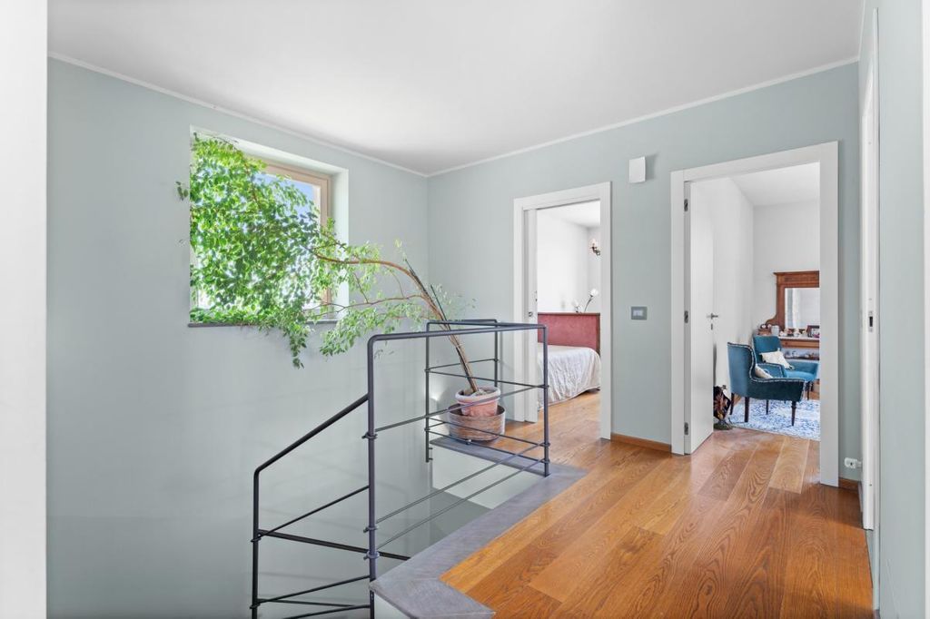 Property photo 3 of 30