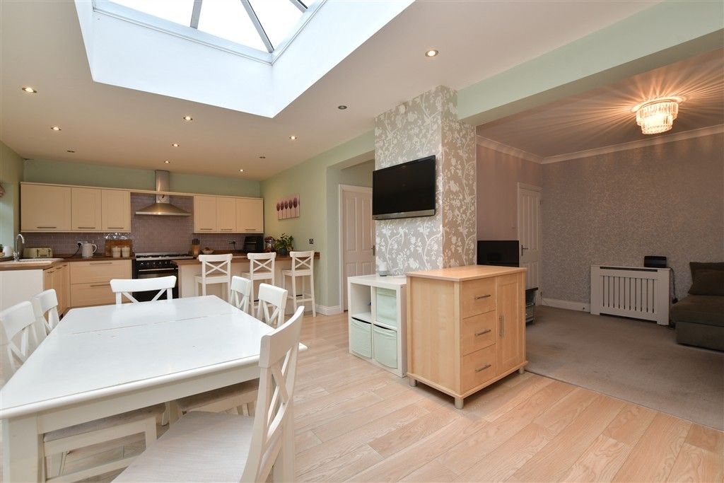 Property photo 3 of 24 Kitchen/Lounge /Dining Area