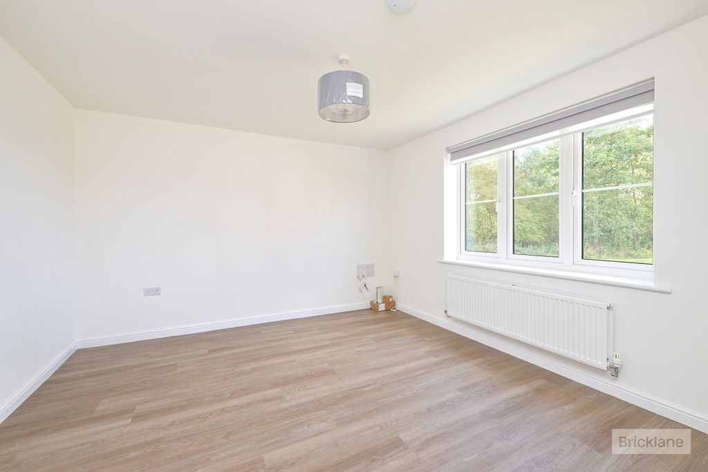 Property photo 3 of 14 Image