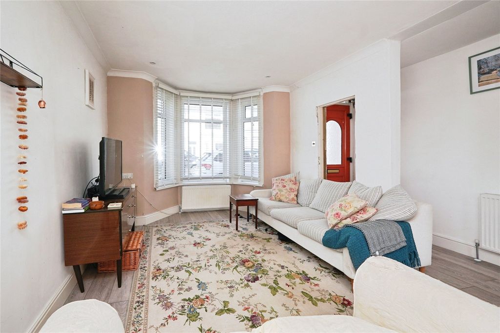 Property photo 2 of 16 Picture No. 03