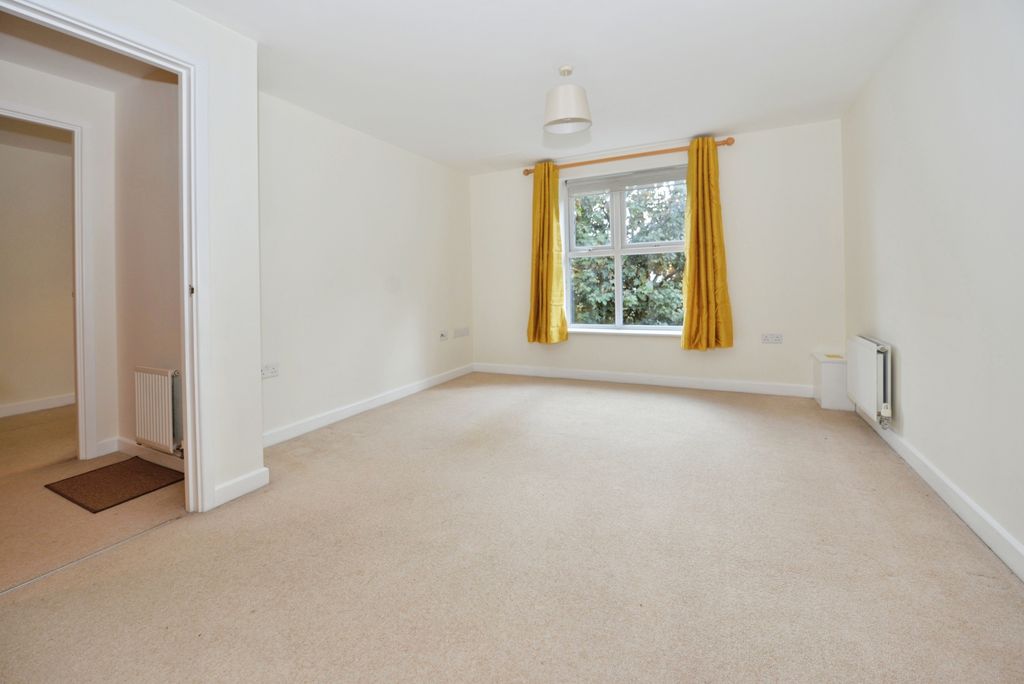 Property photo 3 of 9
