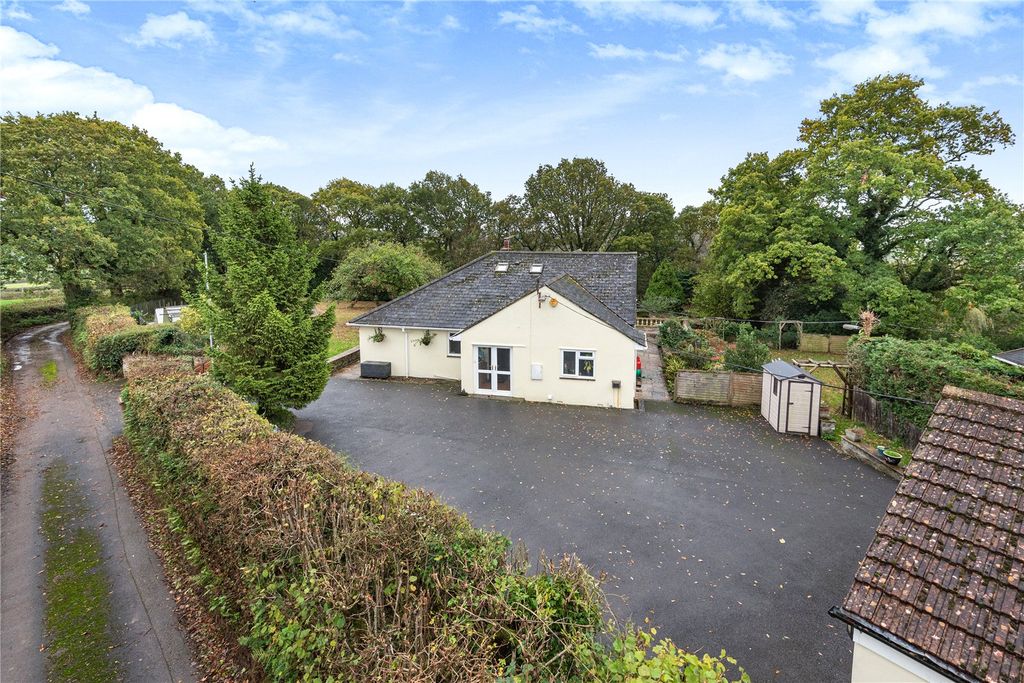 Property photo 2 of 24 Picture No. 62