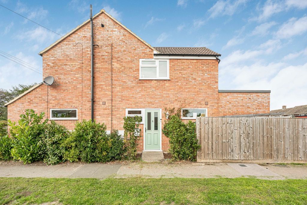 Property photo 1 of 16 Front