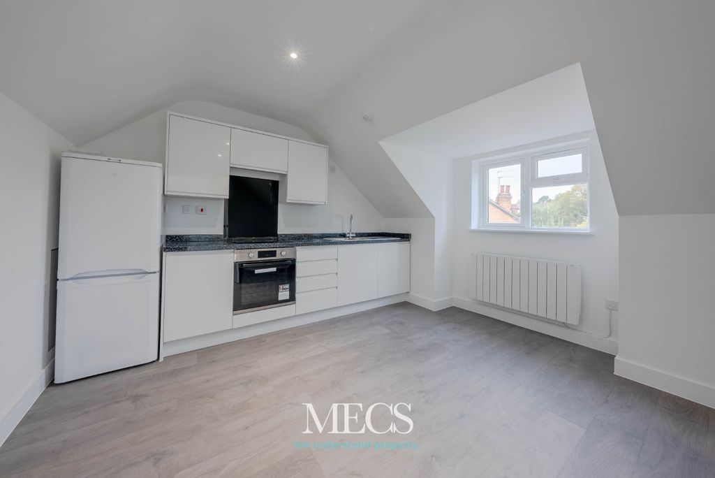 Property photo 2 of 9 5128781