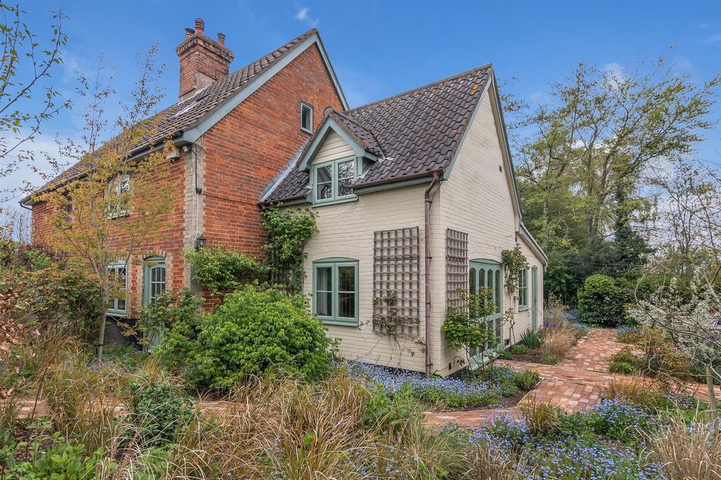 Property photo 1 of 43 1 Harleston Road Linstead Ip19 0Le (36).Jpg