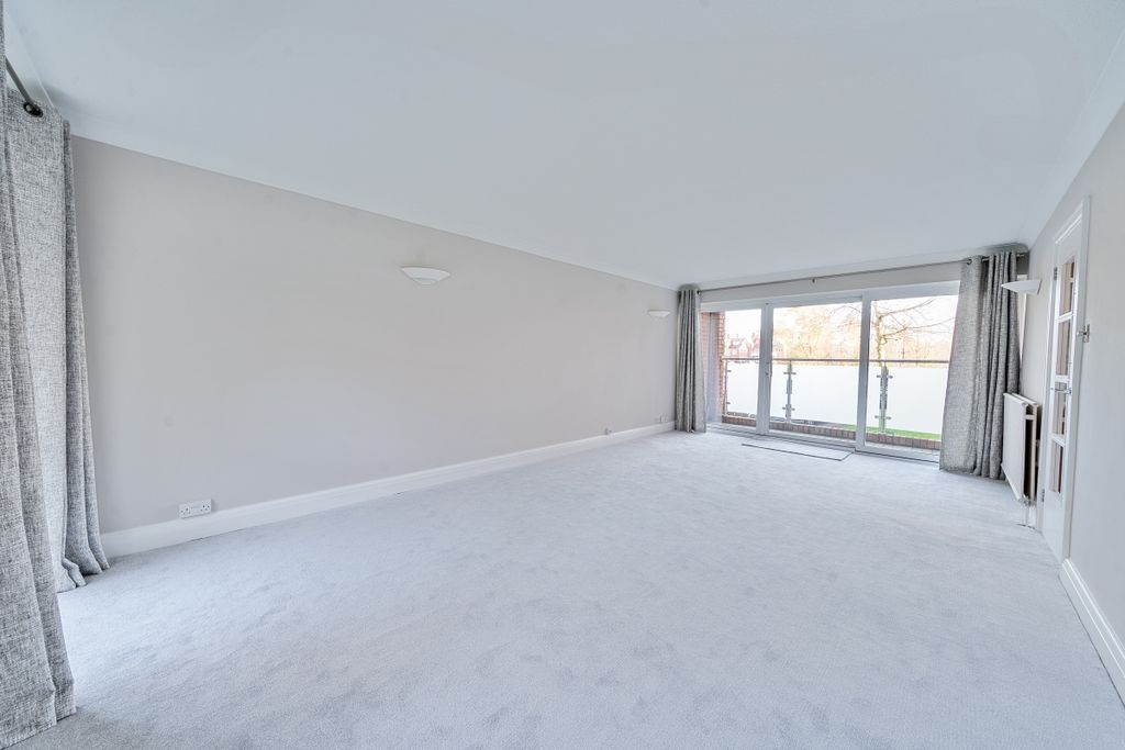 Property photo 2 of 15 1408740-6-69833Fb...