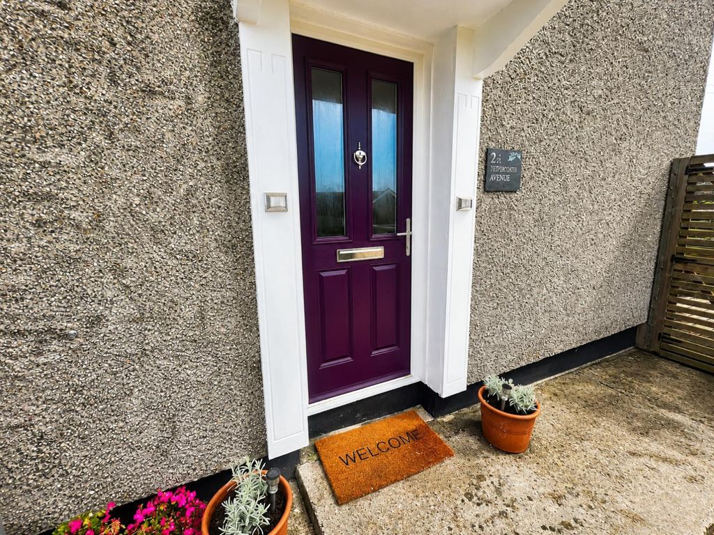 Property photo 1 of 17 Entrance