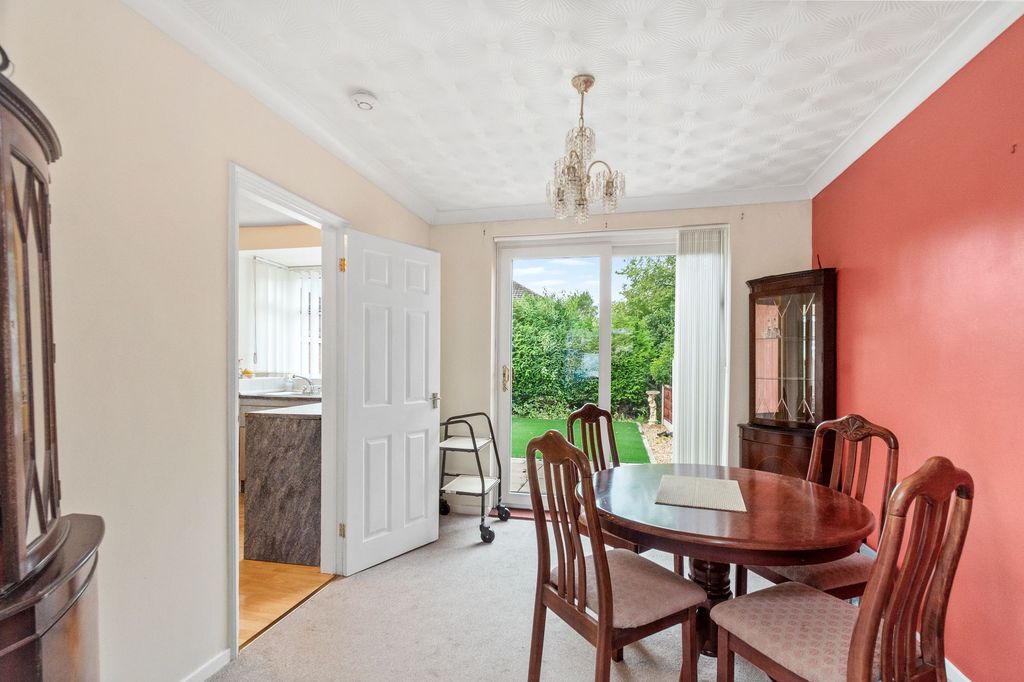 Property photo 3 of 19