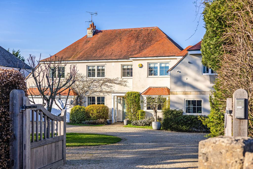 Property photo 1 of 49