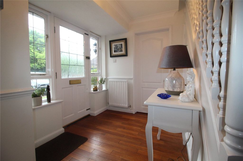 Property photo 2 of 19 Picture No. 31