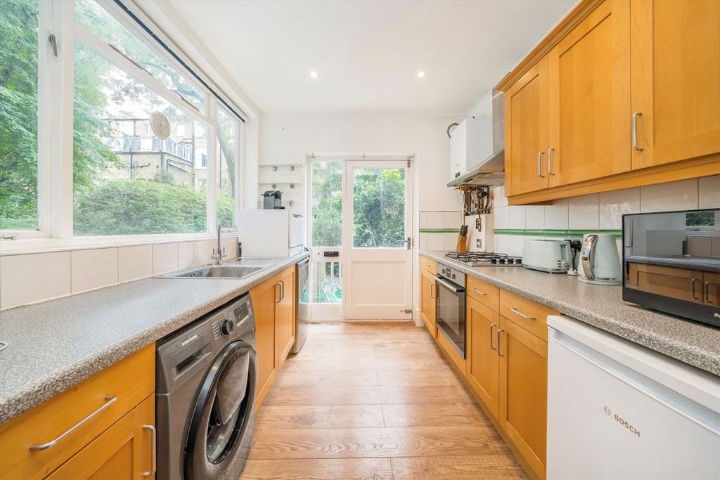 Property photo 3 of 5