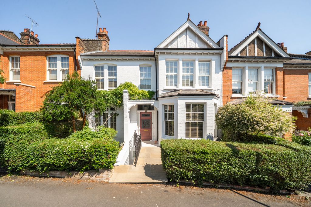Property photo 1 of 33