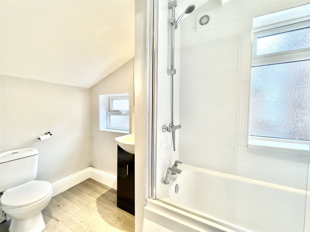 Property photo 3 of 15 Bathroom