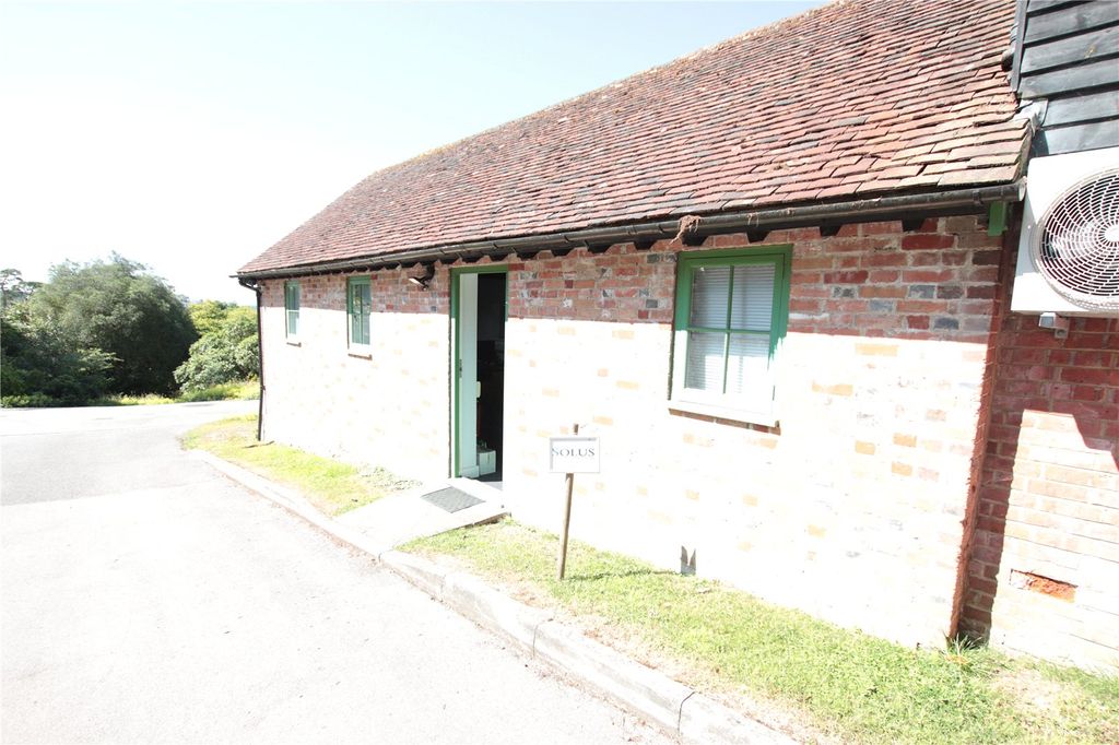 Property photo 3 of 4 Picture No. 02