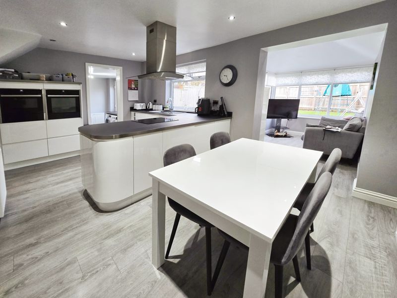 Property photo 2 of 12 Photo 10