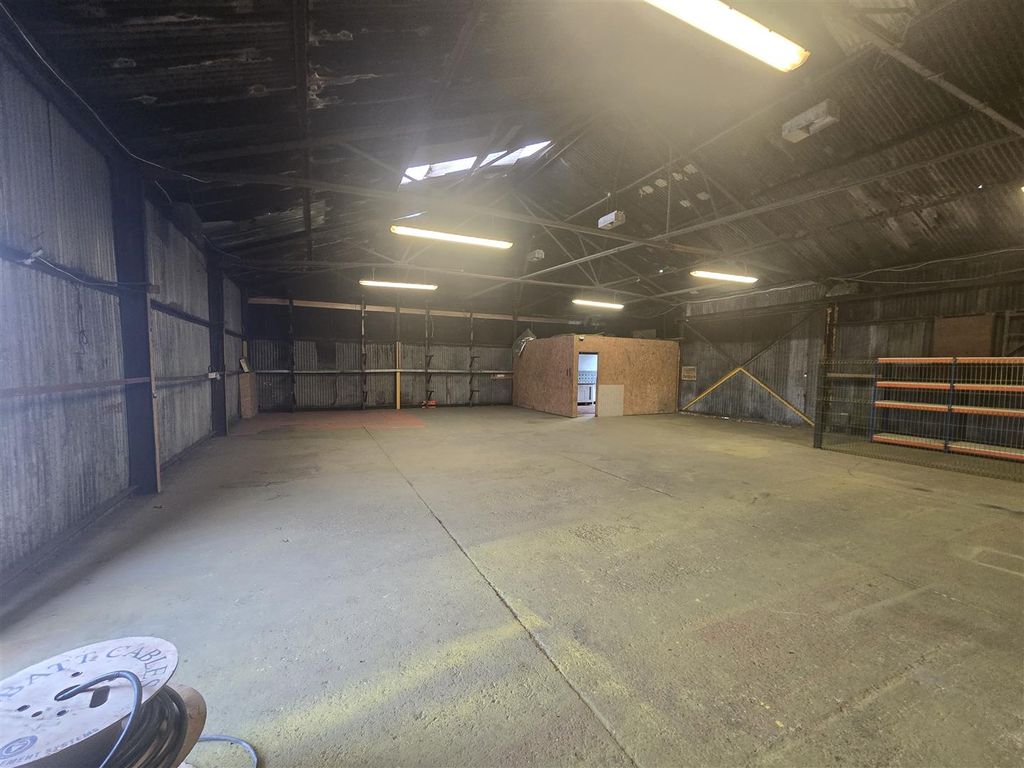 Property photo 2 of 6