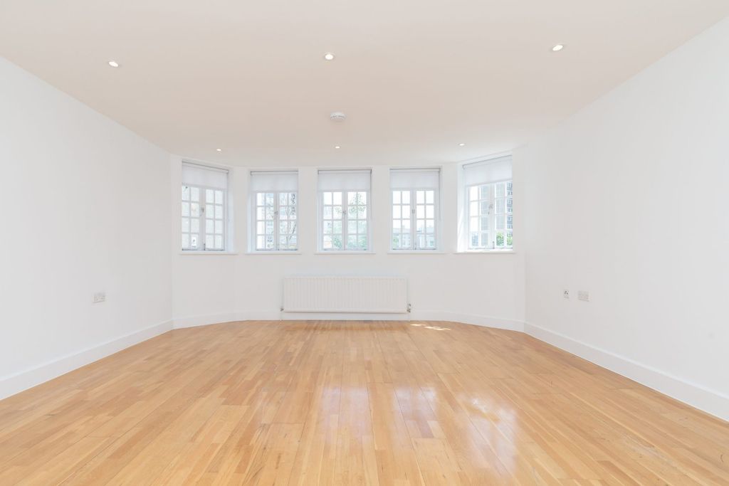Property photo 1 of 17 Reception Room