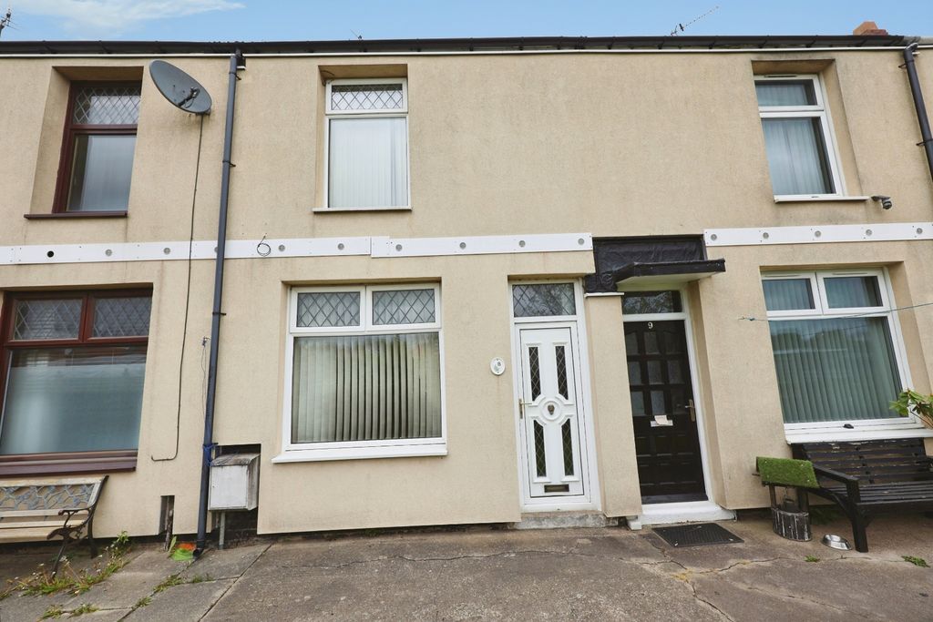 Property photo 1 of 8 Pbox-Img.Jpg