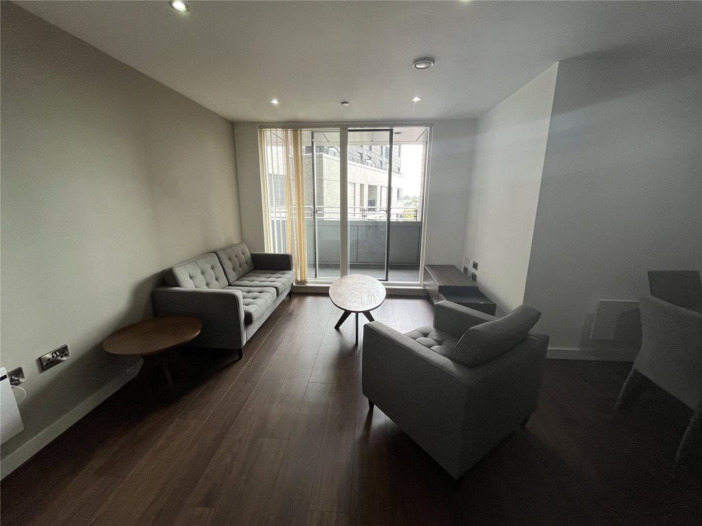 Property photo 3 of 16 Picture No. 08