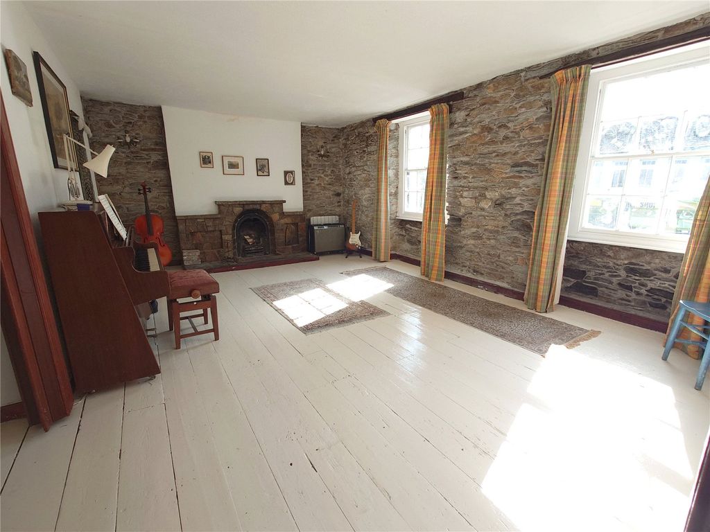 Property photo 2 of 25 Picture No. 18