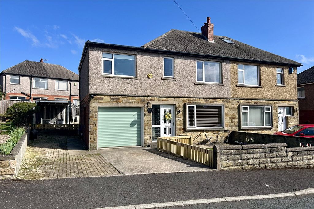 Property photo 1 of 22 Front