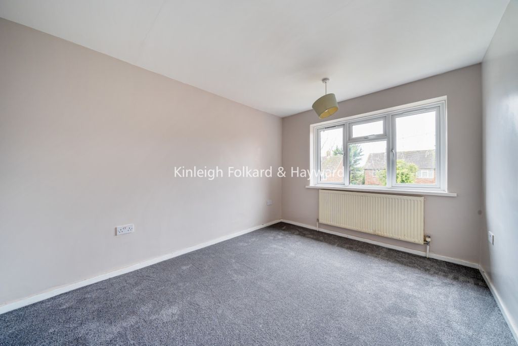 Property photo 2 of 17 11447921-351E-401E-B