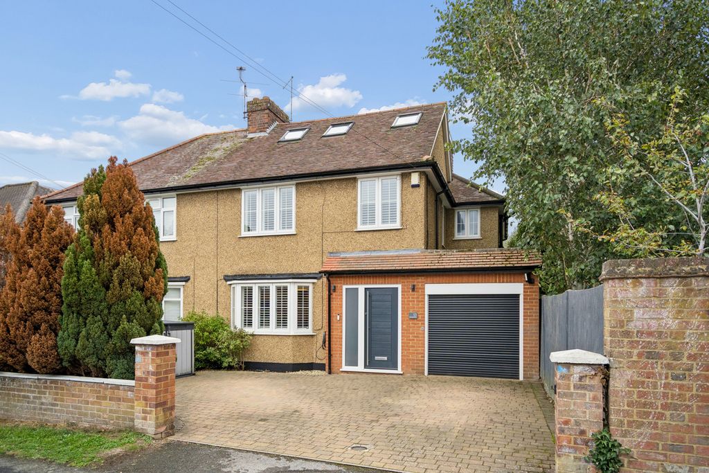 Property photo 1 of 18