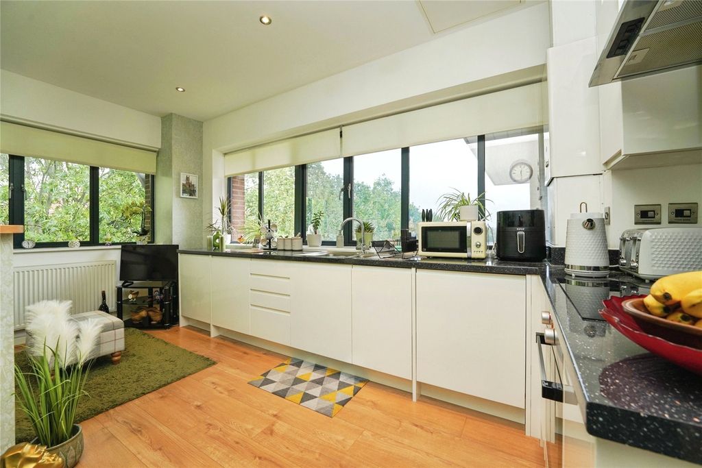 Property photo 2 of 9 Picture No. 07