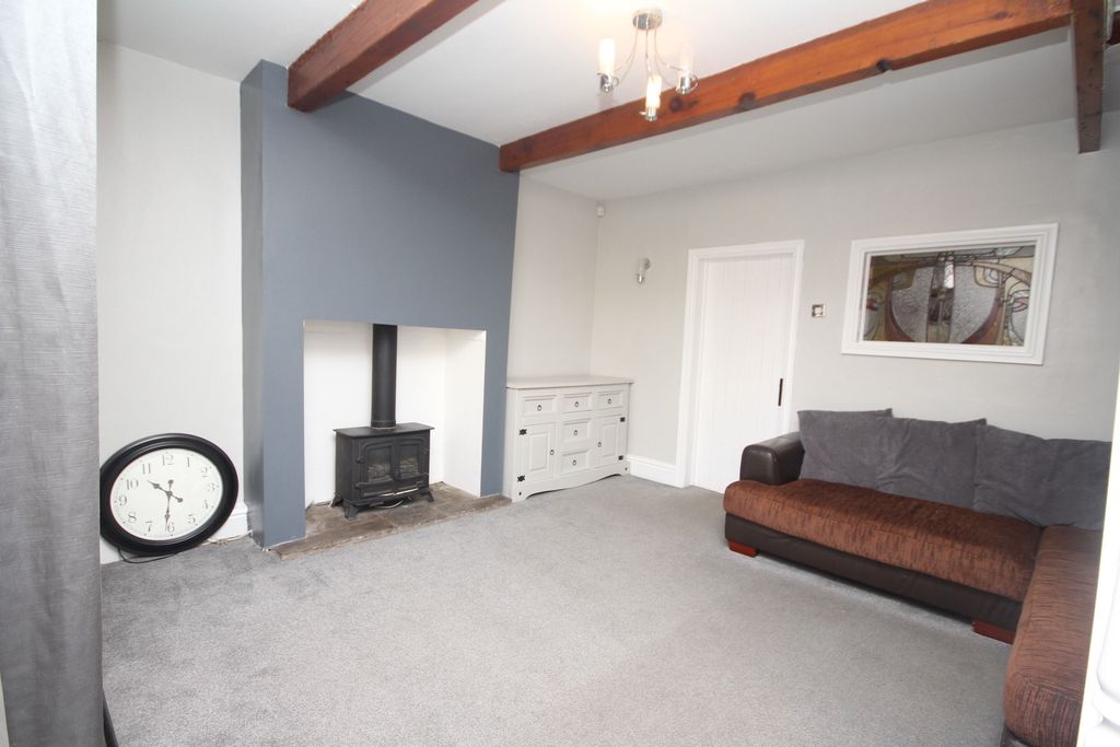 Property photo 2 of 12 Lounge