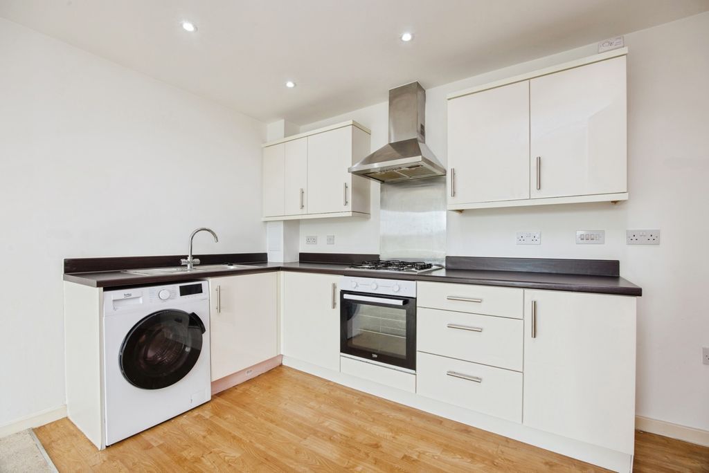 Property photo 2 of 17 Photo