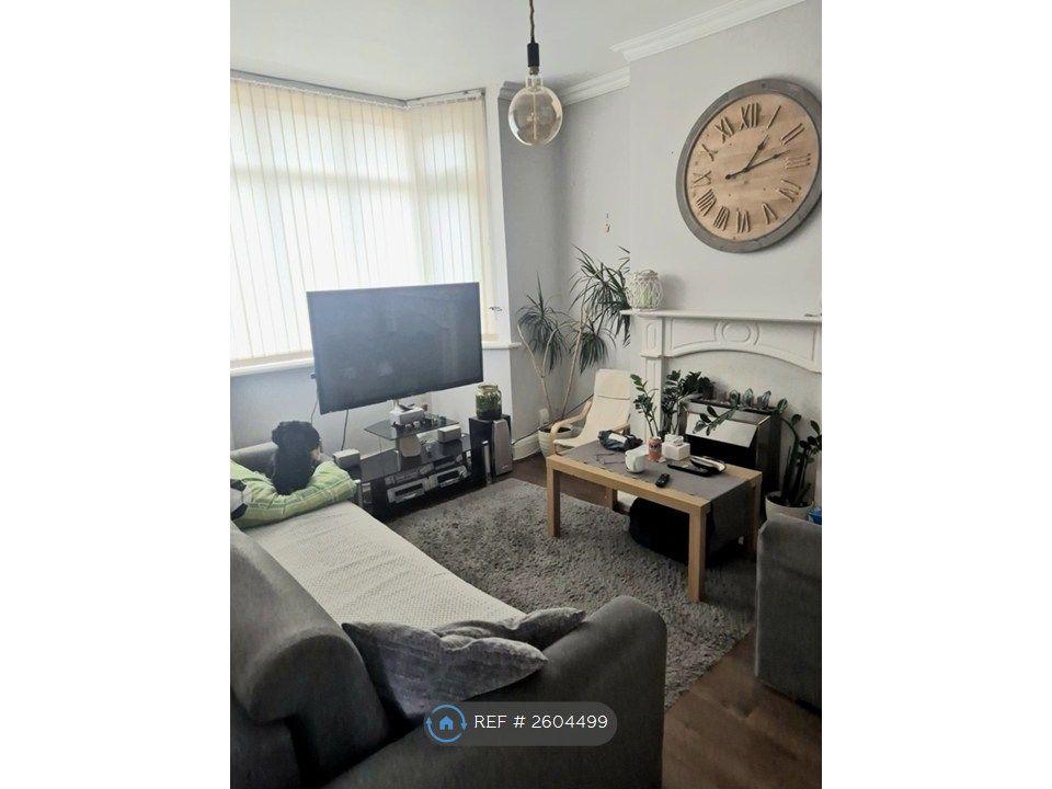 Property photo 2 of 11